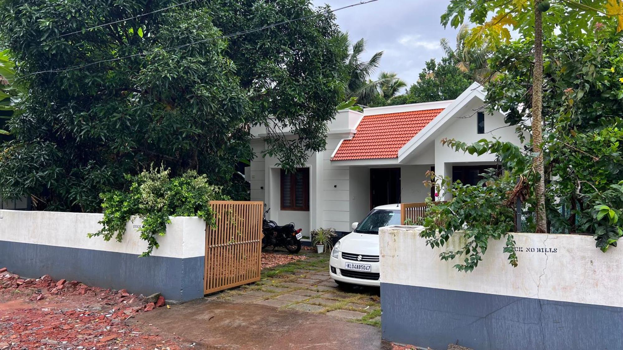 Beautiful With Facilities. * Alappuzha